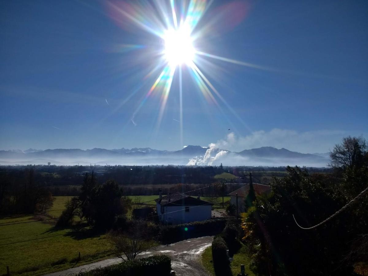 Pyrenees Vue Gite - Vues Fantastique, Parking Gratuit Sur Place & Piscine Saint Gaudens Exterior photo